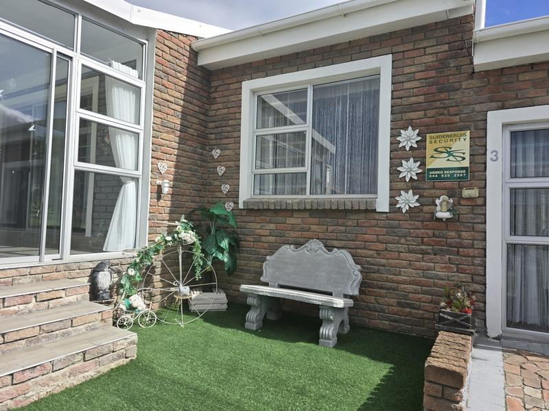 3 Bedroom Property for Sale in Fraaiuitsig Western Cape